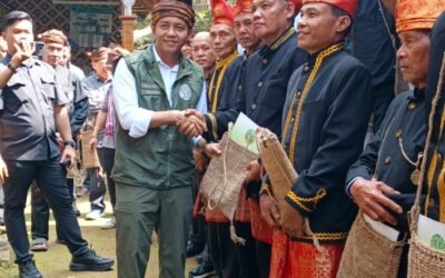 Masyarakat Hukum Adat Rejang Kabupaten Lebong Terima SK Penetapan Hutan Adat dari Menteri Kehutanan